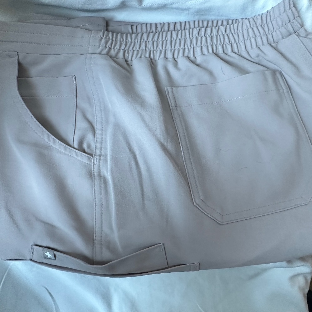 Women's FIGS Slate Yola scrub pants